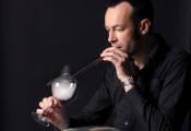 French laboratory apparatus for inhaling creates desserts